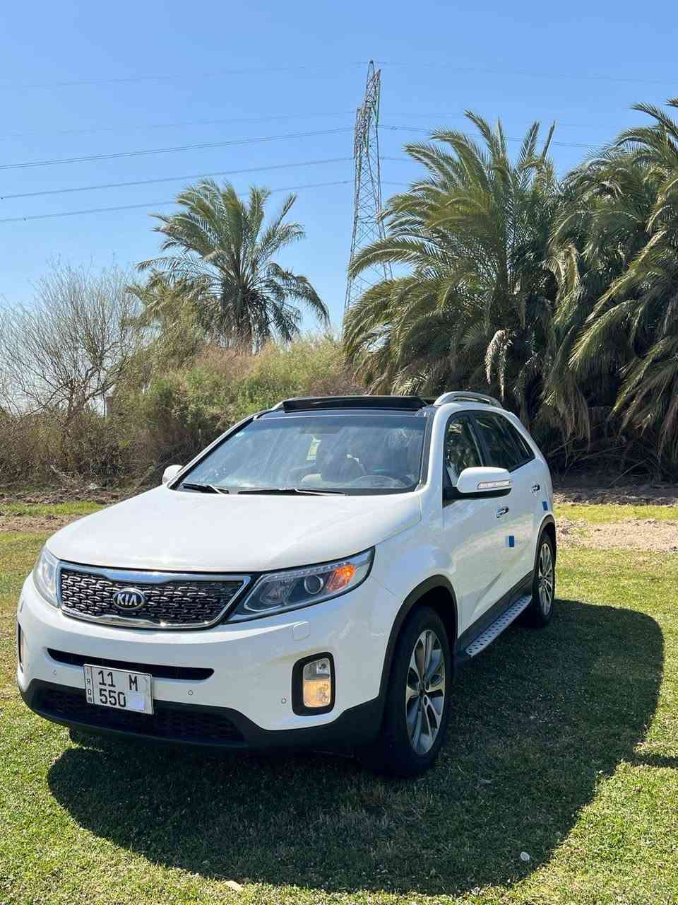 السلام عليكم للبيع كيا سورنتو موديل 2014 خليجي
 فول موصفات ١/١ بصمه بنرامه حساسات أمامي وخلفي شاشه جبيره كامره خلفيه مري شفط كشنات كهرباء وجلد كامره خلفيه ترحيب بلبيبان السياره جاهزه من كلشي كهربائيات كلها شغاله مكينه 6سلندر جديده تبريد ٣قطع 7راكب رقم بغداد الإنكليزي سنويه مجدده لل2031 غرفه جديده ويل كب كروم لايت زنون جديد دمام انفينتي بلادي سياره كفاله عامه سعرها 188وبيه مجال  ‏‪***********‬‏
