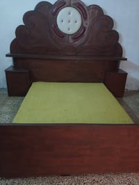 غرفه اخشاب سوكيه في حاله جيده وبلاش السعر 250وبيهه مجال قليل + جربايه ...
