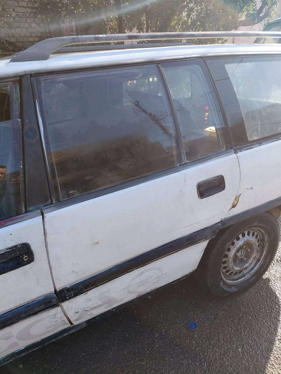 سلام عليكم اوبل اوميكا موديل ٩١ رقم ديالي مشروع وطني السعر ٢٠ ورقه بيها مجل مكاني بغداد الجديده***********
