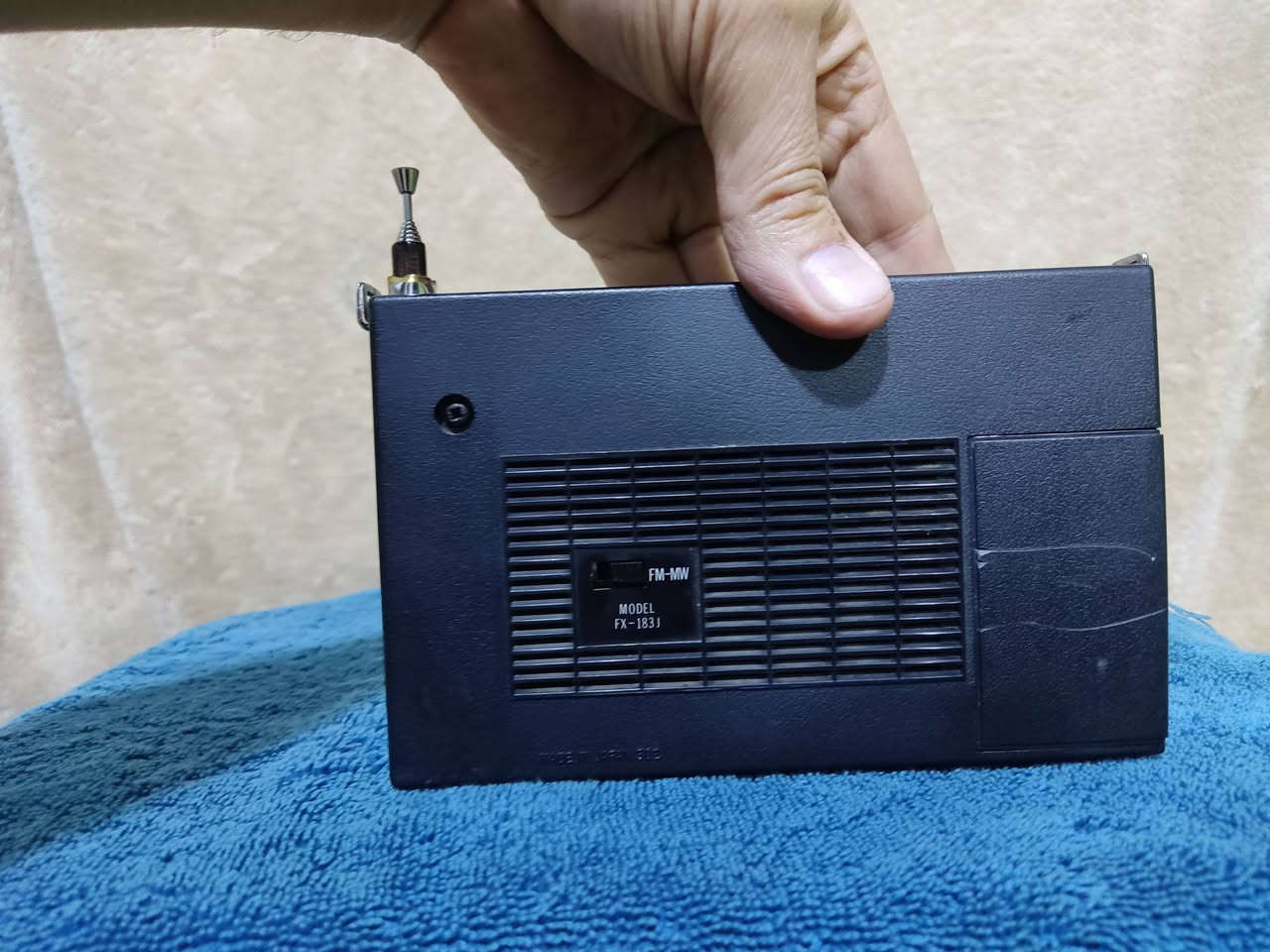 تابع الفديو رجاء
ياباني اصلي
شرط الشغل 
موجتان am fm 
ال fm من ٧٦ لل ٩٠
٣٥ الف


**إذا كنت صاحب هذا الإعلان وتريد حذفه لأي سبب، رجاءا أرسل رسالة إلى الدعم الفني**