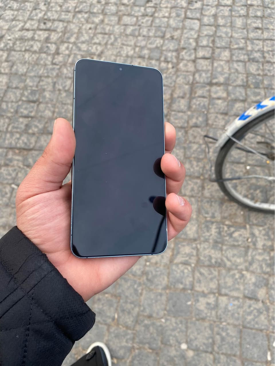 S22+ 128gb 2sim 

Dynamic AMOLED 2X, 120Hz, HDR10+, 1750 nits (peak)
Size 6.6 inches, 105.3 cm2 (~88.3% screen-to-body ratio)
Resolution 1080 x 2340 pixels, 19.5:9 ratio (~393 ppi density)
Protection Corning Gorilla Glass Victus+

Snapdragon 8 gen1 
 Video :8k 24fps 4k 60fps

نرخی ٢١٠دۆلار و کەمەک مەعمەلە، تەنها ئیتاڕەکەی شوختی هەیە، شاشە و پشتەکەی زۆر خاوێنە. أربيل, العراق


**إذا كنت صاحب هذا الإعلان وتريد حذفه لأي سبب، رجاءا أرسل رسالة إلى الدعم الفني**