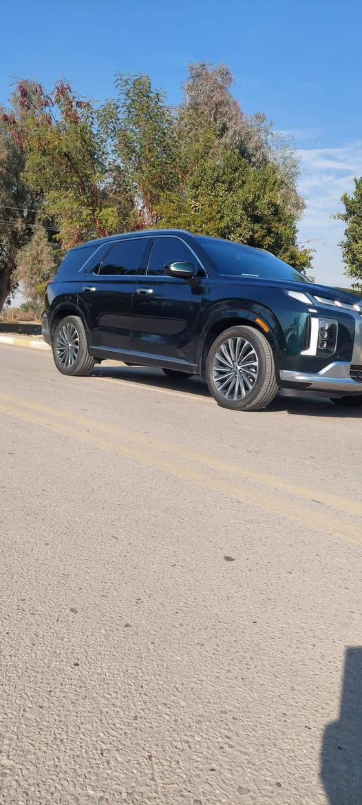 هونداي بالسايد 2023 
Hyundai Palisade 2023 Calligraphy

المواصفات
اللون: زيتوني مميز
العداد: 58 الف ميل قابل للزياده
الضرر: دعاميه اماميه تبدلت نفس اللون بابين بيهن صبغ بعدها على وضعها وصور الحادث داخل المنشور
شاشة عرض داتشو
المحرك V6 3.8
بصمة تشغيل + بصمة ابواب
اصطفاف ذاتي (تقديم + ترجيع عن طريق الريمونت)
فتحة سقف + بانوراما
سماعات هارمن كاردن عدد 16
رادار امامي + خلفي
حساسات امامي + خلفي
كامرات عدد 6 360 درجة
كشنات امامي خزن ميموري
كشنات كهربائي تدفئة وتبريد
انارة داخليه (محيطيه) + انارة دشبول
بردات جانبية
تبريد مركزي امامي + خلفي منفصل التحكم
تحكم ستيرن + شفتات
تدفئة ستيرن
مرايا هيتر + تعتيم
صندوق كهربائي شفط + اربع وضعيات فتح صندوق
وضعيات قيادة (5)
ويل كب حجم 20
اوتو هولد + نقطة عمياء
سايد بريك بصمة + مثبت سرعة
شحن وايرلس
إشارات بالمرايا + إشارات جانبيه
اوتو هولد
تحديد مسار
شاشة ديجتال كبيرة
تشغيل عن بعد
تدليك كشن (مساج)
دفع رباعي
نظام مانع انزلاق
نظام نزول منحدرات
وبعد بيها هوووواي مواصفات معروف الكلگرافي ال VIP فول 1/1
السياره رقم بغداد انكليزي

🟧 السعر علق يوصلك السعر 📮

للتواصل
*********** (واتساب / اتصال)

#سوق_العراق_للسيارات #هيونداي_بليسيد #بليسيد_2023 #بيع_سيارات
