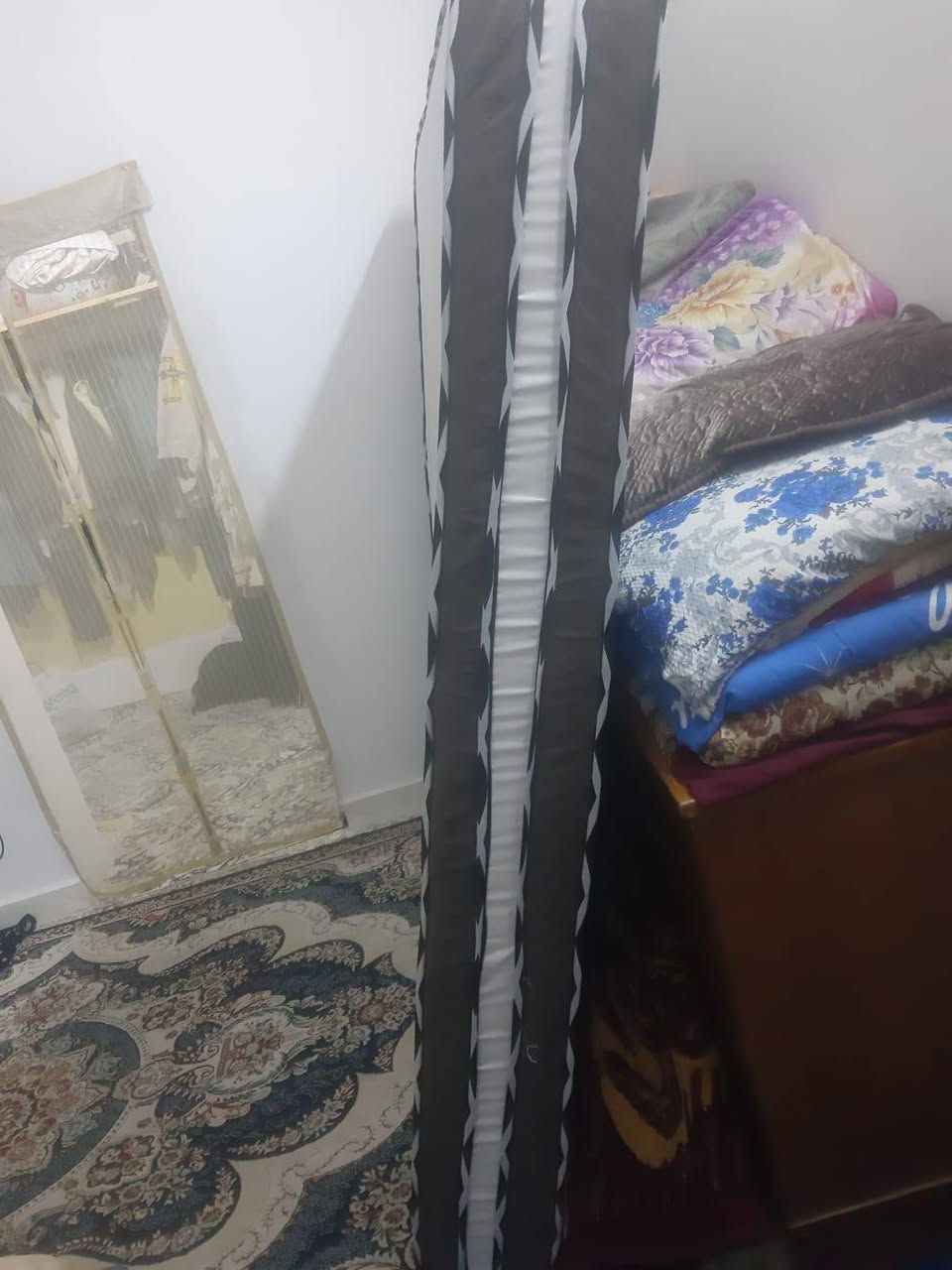 السلام عليكم فراش نفرين للبيع ابو ضمان 5سنوات نضيف جداا اخو الجديد السعر 80 المكان بوب الشام 
هاتف ***********
