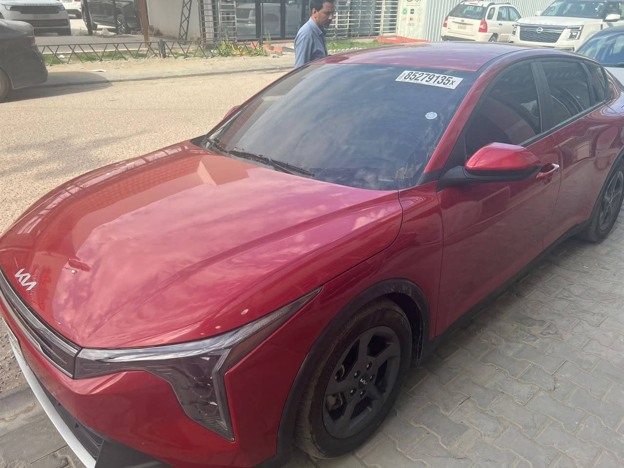 السلام عليكم لبيع 2025 السعر 155 وبيه مجال رقم الهاتف ***********
