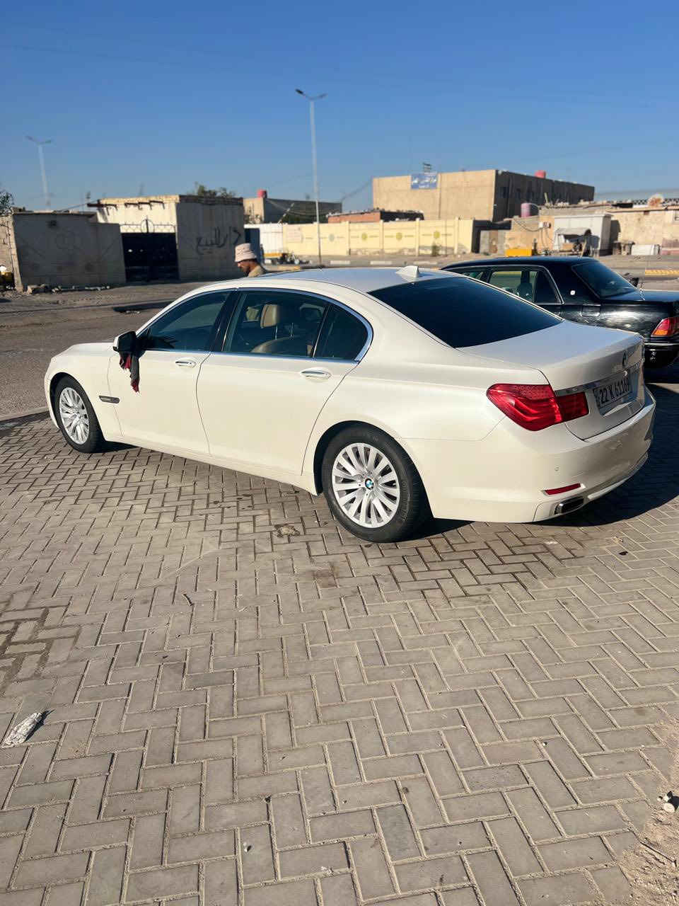 السلام عليكم بي ام ٢٠١٤ادوات ادوات كفاله كص وحادث وكلشي سياره جديده. طك كارتون   فول مواصفات  سعرها ٨٨ وبيها مجال قليل  رقم تليفون *********** رقم راعيها
