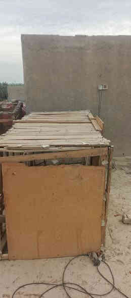 قفص خسب  كلش  حلو تصميمه. وبي اناره ومراجيح وبسوت لطيور الحب والكوكتيل
لي يشتري يىاسلني خاص او واتساب ***********
