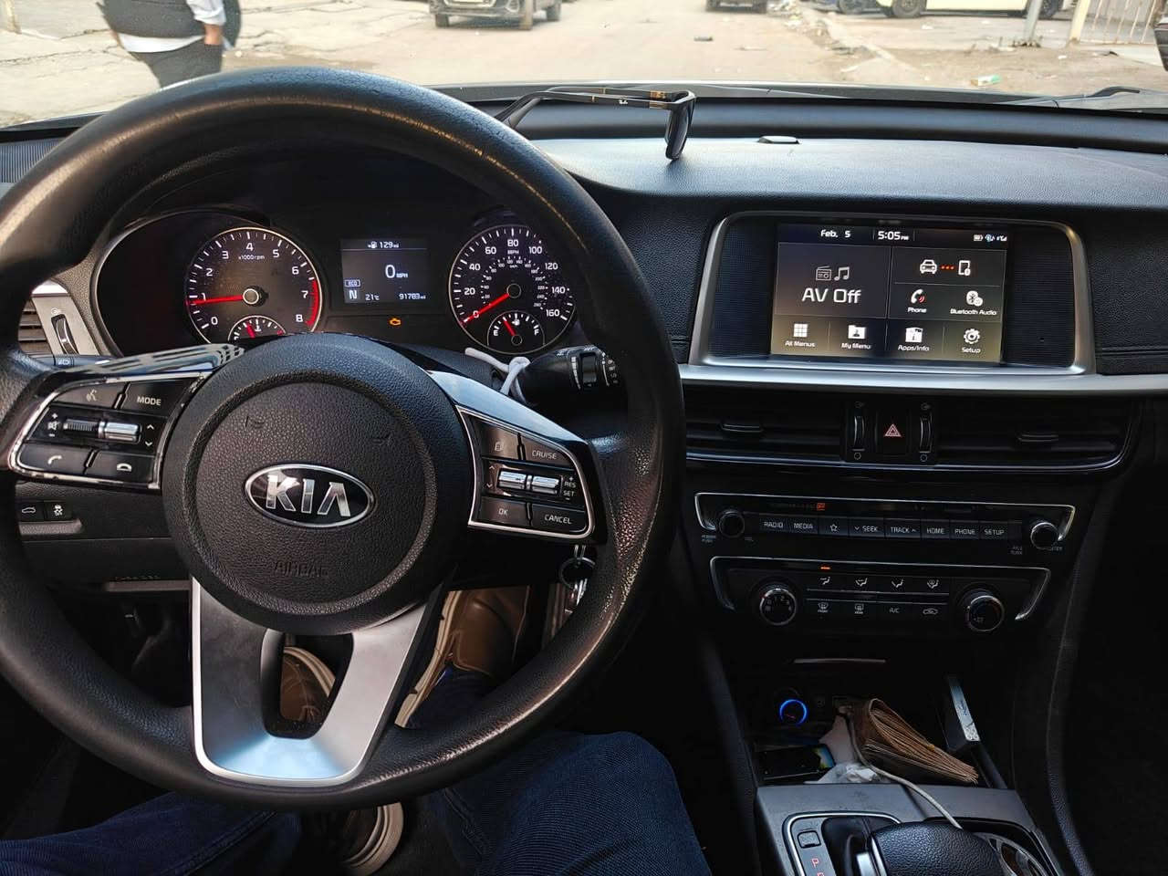 السلام عليكم
كيا اوبتما 2019 
وارد امريكي رقم اربيل
سنوية وهزة جديدة 
ماشية 92 الف ميل 
الضرر مثل ما موضح بالصور 
المواصفات العادية للاوبتما تحكمات ستيرن 
شاشة 
حساسات + كاميرا 
السعر 138 
بغداد-  البنوك 
***********
