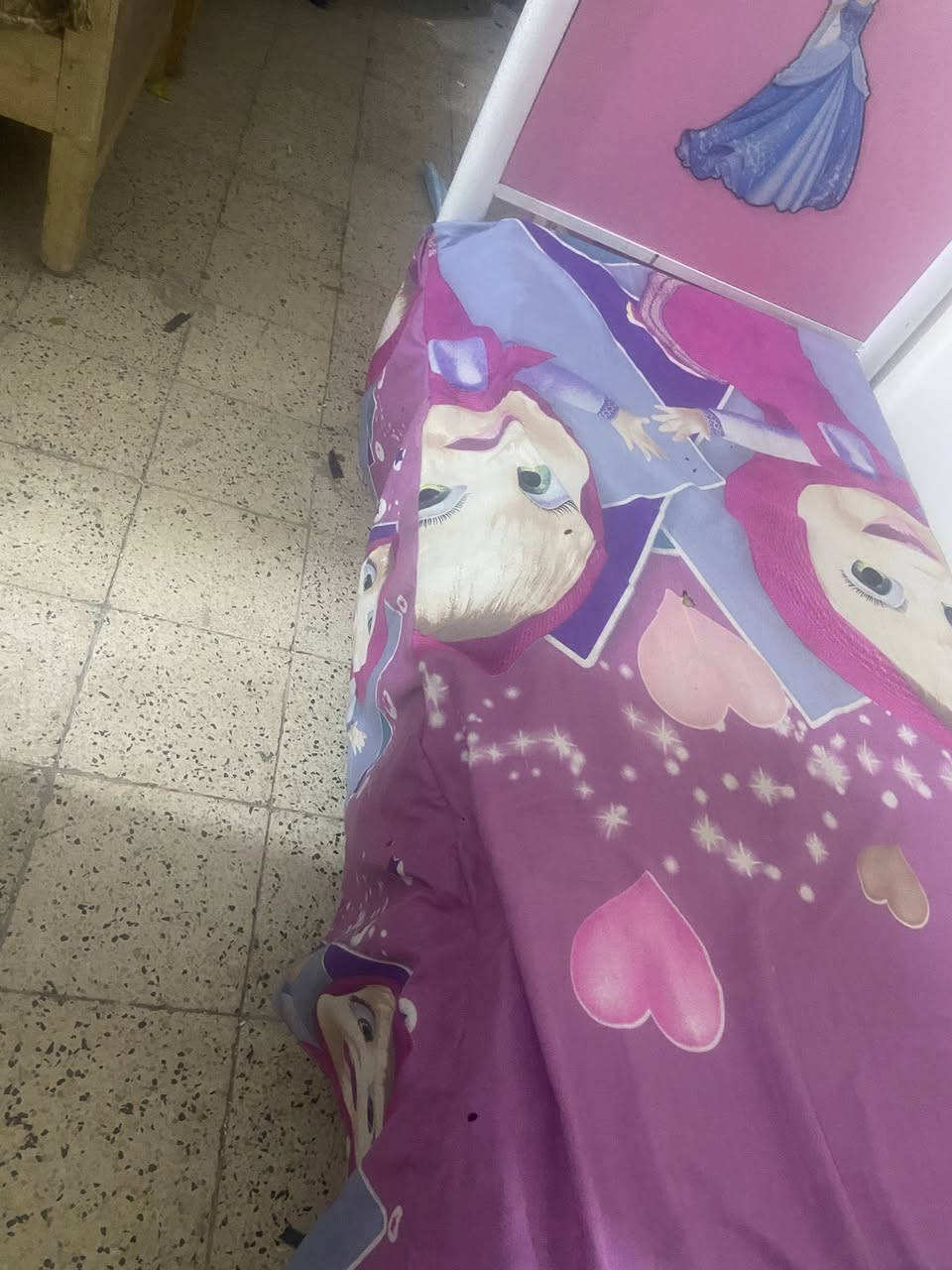 سبلت نقص غاز فقط طن زيتيه شغاله مابيه شي جربايه مع دوشك بخمسين بايسكل جديد بخمسين مكاني زعفرانيه


**إذا كنت صاحب هذا الإعلان وتريد حذفه لأي سبب، رجاءا أرسل رسالة إلى الدعم الفني**