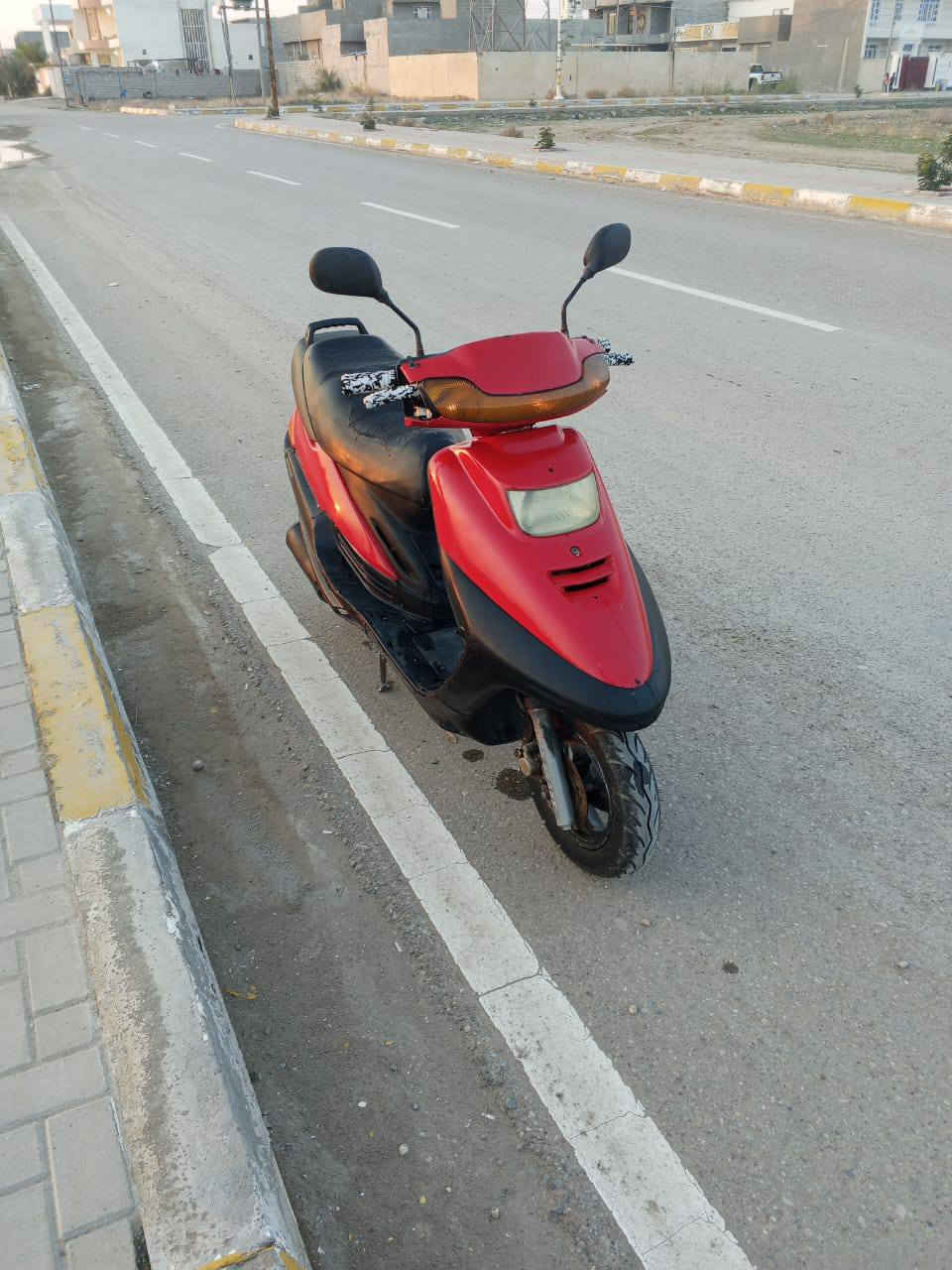 السلام عليكم 
دراجة فراشة فضائي سرعه 140 مكفوله نكرة سلف علمس بس باتريها ضعيف هندر دفره وحده دبل ستاند كهربائيات شرط كلها مكفوله ما بيها شي ما يشتغل محرك  مجفت جديد قبل اسبوعين شلعة معدل دشبول طوافة كيج بانزين اشاير  لايتات زنون كفرات بلاديه لايت بكلايت جنطة ابريك خلفي وامامي شغالات دبلات جدد كله مكفول 

💥السعر 280 وبيها مجال للطيبين والشراي يشلع عيوني
والصور تصوير اليوم 
مكاني صلاح الدين ناحيه الاسحاقي 
للاتصال علرقم 
*********** 
مكلف بلنشر
