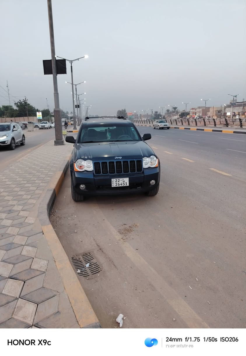 السلام عليكم...
جيب ٢٠١٠ للبيع

مكان السيارة بعقوبة
باب السائق مبدل مصبوغ
بدون ايرباگ
السعر ٩٧
وبي مجال للطيبين

***********
