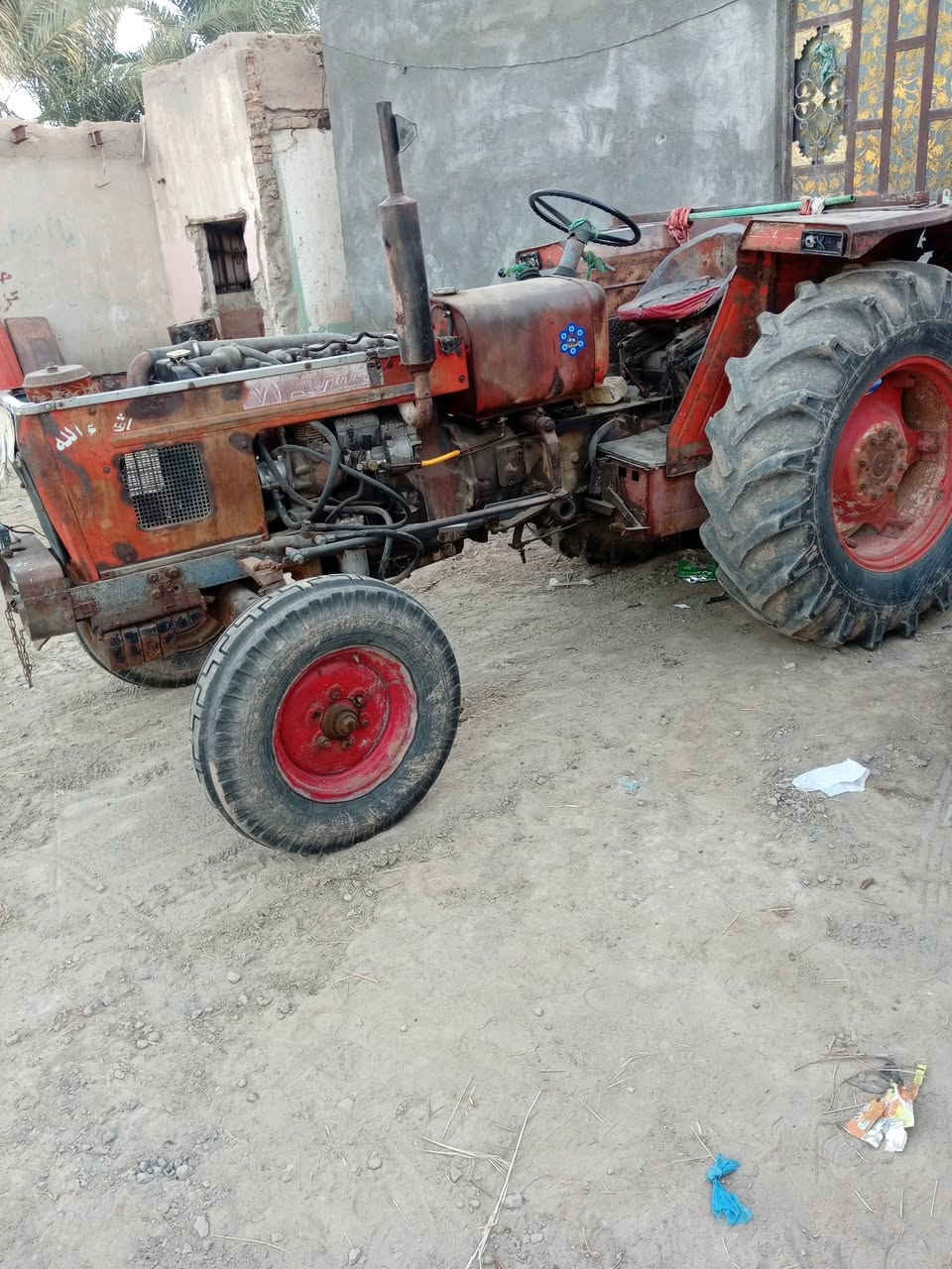 السلام عليكم البيع عنتر موديل 90مكفولة بم نوزلات محرك گير اكسن تخم تاير شرط كراب  بدون السعر 5 وربع وبيه مجال قليل وتدللون  ‏‪***********‬‏
