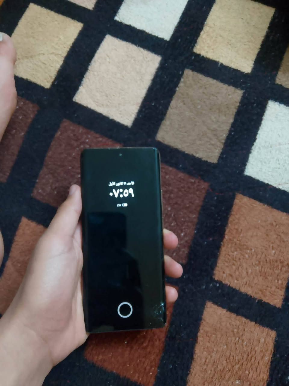 السلام عليكم
ريلمي11برو G5 
ذاكرة 256 
بي شرگ بالشاشة ما مأثر 
السعر 160 واراوس ب ايفون x max
***********
