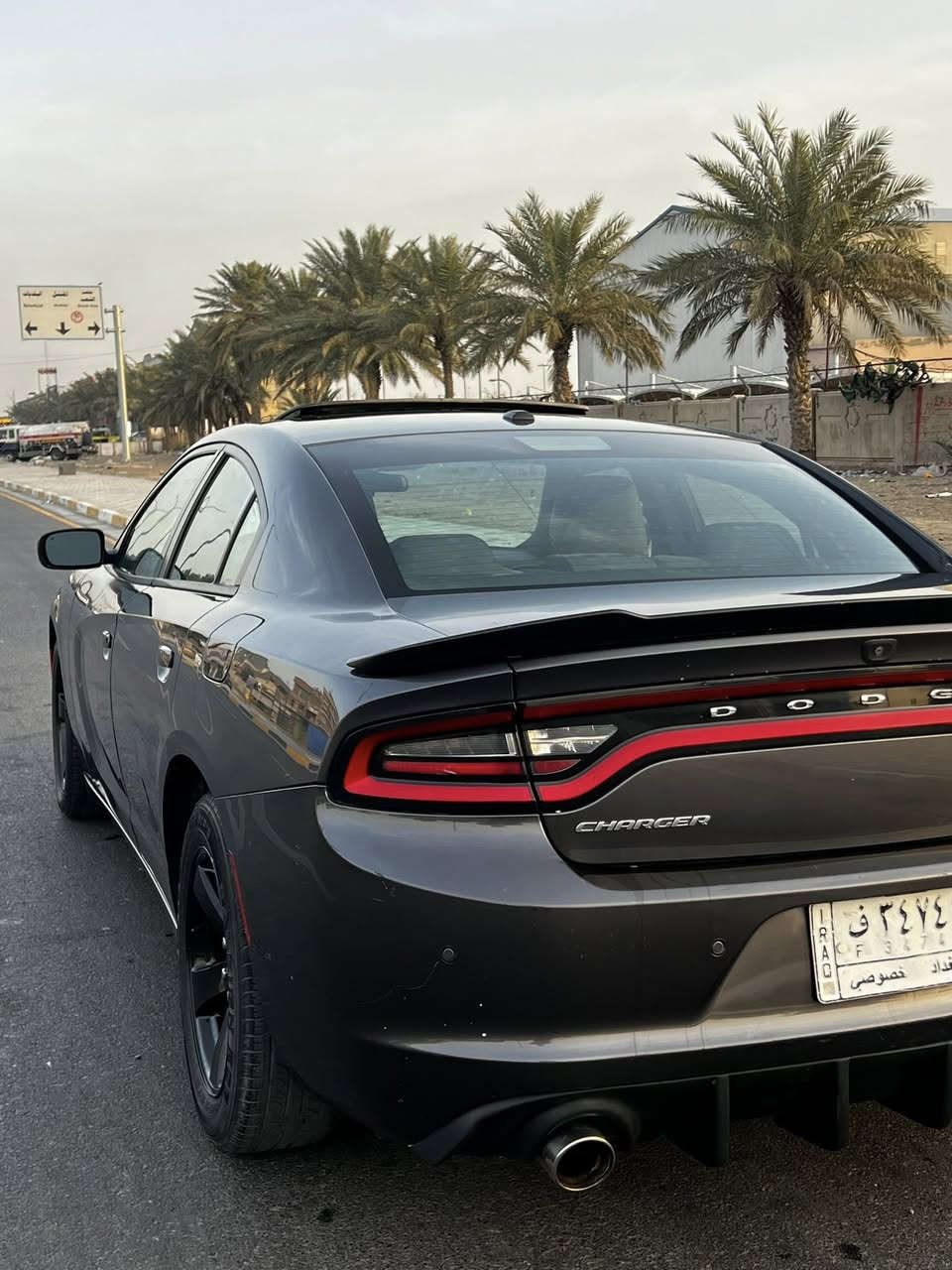 السلام عليكم دوج جارجر موديل 2019 السياره امريكيه حادث السياره جاملغ و بنيد السياره صور الحادث مذكوره بل منشور بدون دواخل السعرر (175) الهاتف *********** موصفات
السياره فول 1/1 فتحه / بصمه أبواب /تحكم ستيرن /
كشنات جلد+كهرباء /لايت زنون + لد / بعد بيهه هواي موصفات رقم بغداد مشروع وطني تحويل مباشر الشراي يتصل
