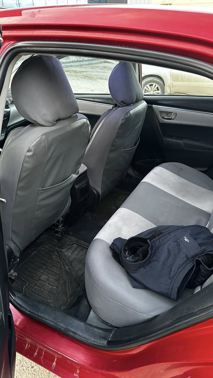 للبيع كورلا 2015
وارد امريكي
السياره حادثها جاملغ السكن مصبوغ والباب السكن شبر صبغ والجاملغ الخلفي مصبوغ 
السياره ماشيه 99 ميل 
ضربتها بدون دواخل 
رقم اسليمانيه شرط التحويل 
رقم انكليزي جديد 
شاشه كبيره تدعم كار بلي 
لايت زنون 
كامره خلفيه 
كشنات جلد 
السعر 133 وبيها مجال 
لل استفسار 
رقم الهاتف ***********
