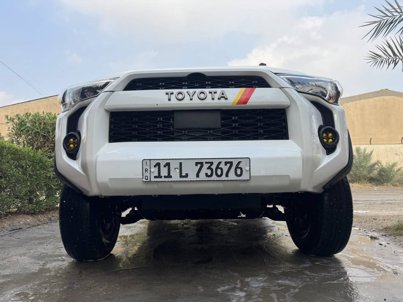 فور رنر.
2023
اربعينيه. تكون مميزة  بخط الشركة وختم 40 على الكشن وعلى الدشبول.
فول مواصفات 
كشنات كهرباء 
كشنات جلد اسود 
هيترات كشن 
هيترات استيرن 
بصمه 
كامره 
رادار 360 
تحديد مسار 
 ماشيه 21000. مايل 
رقم بغداد 
صبغ جاملغ خلفي. 
وتبديل صندوك نفس لون 
السياره مصروف عليها. تخم دبل لوي سعر1000$ 
سيبايه ومضله 750$ 
بك لايت. 
دوسات حديد 
سعر 33500 
سعره بلاش 
مستعجل على البيعه  نزلت سعرها 
مكلفتني 38
بغداد زيونة 
***********
