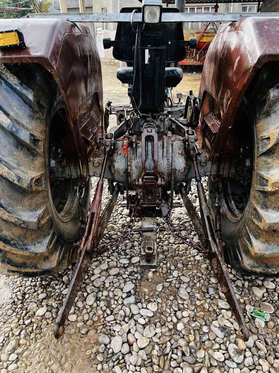 سلام عليكم  فوركسن للبيع  290 جاهز للشقل  اتصال.   ***********
