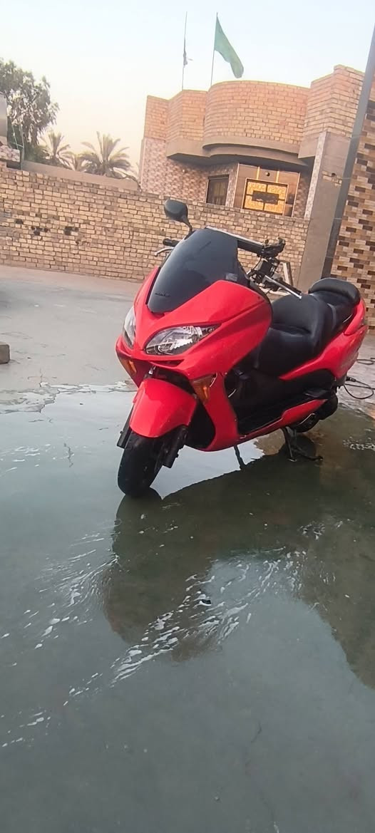 فورزة 8/8دراجة نضيفة مثل ماموضح بل صورة كلش شغال بيهة كهربائيات اشاير لايت عالي ناصب صالنصة رياضي دراجة مال جناي تخبل عنواني بغداد لمعامل 
الهاتف ***********

