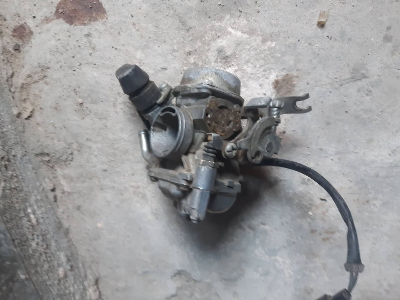 السلام عليكم
غراض للبيع كلمن وسعرة مكاني مدينة الصدر 
***********
