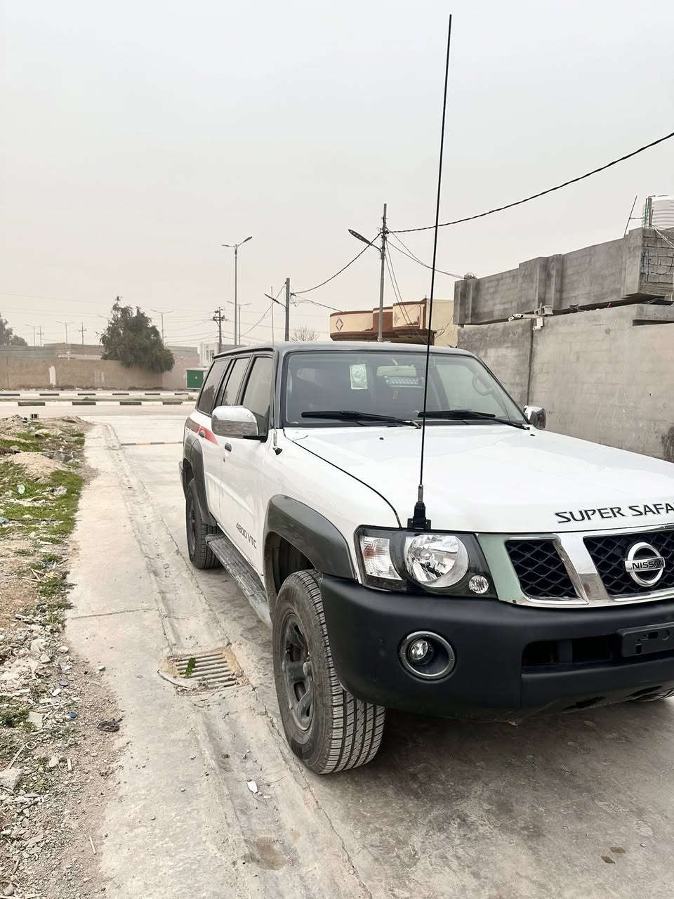 نيسان باترول 2008 للبيع
سيارة مال مزاد وزارة الداخلية  سيارة نضيفة محرك 4800، محرك و كير بلاد،كير اوتماتيك بانزين  
للستفسار 
 اتصل ‭0773 992 9467‬
