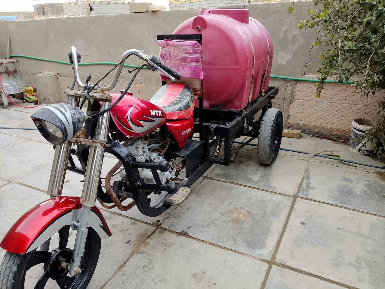 ستوته ادوات للبيع نكره سلف كهربائيات كله شغاله شرط شاصي مكفول من لحيم اكسن صقر مكان الحمزه  السعر 700وبيه مجال ***********
