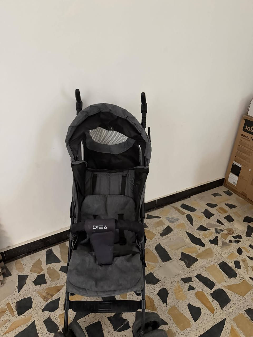 كرسي طعام للأطفال 25
كرسي سياره للأطفال جديد مستخدم قليل ب70 

چربايه و السياج سلايت مع المندر مالته ب 60 

عربانه طفل ب 50 

وكلهم بيهم مجال للجادين


**إذا كنت صاحب هذا الإعلان وتريد حذفه لأي سبب، رجاءا أرسل رسالة إلى الدعم الفني**