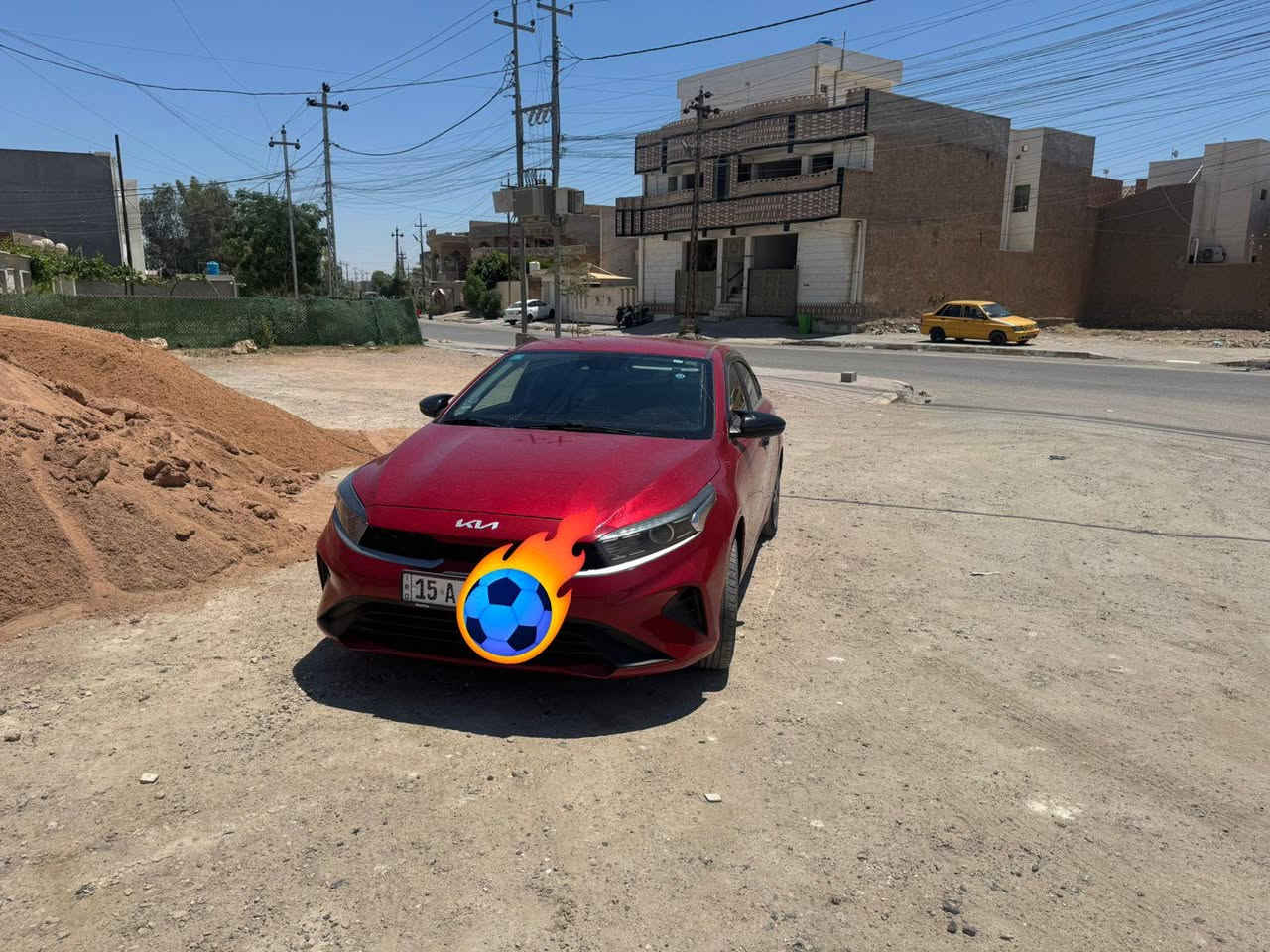 السلام عليكم
فورتي موديل 23 امريكيه ماشيه 91 محرك 2000 
ضررها كلش حلو بدون دواخل  شبرين بالبنيد البجم كبس جاملغ امام مبدل بلادي وشبر بالباب الخلفي مصبوغ ممفتوح السياره كلها كبس لون كرزي صور الحادث مرفقه بالممنشور  رقم انبار معوقين وكاله ومضمونه سياره جديده بمعنى الكلمه مكان السياره رمادي ممتواجد خاص هذا رقمي سعرها 135 مجال بسيط 
***********
