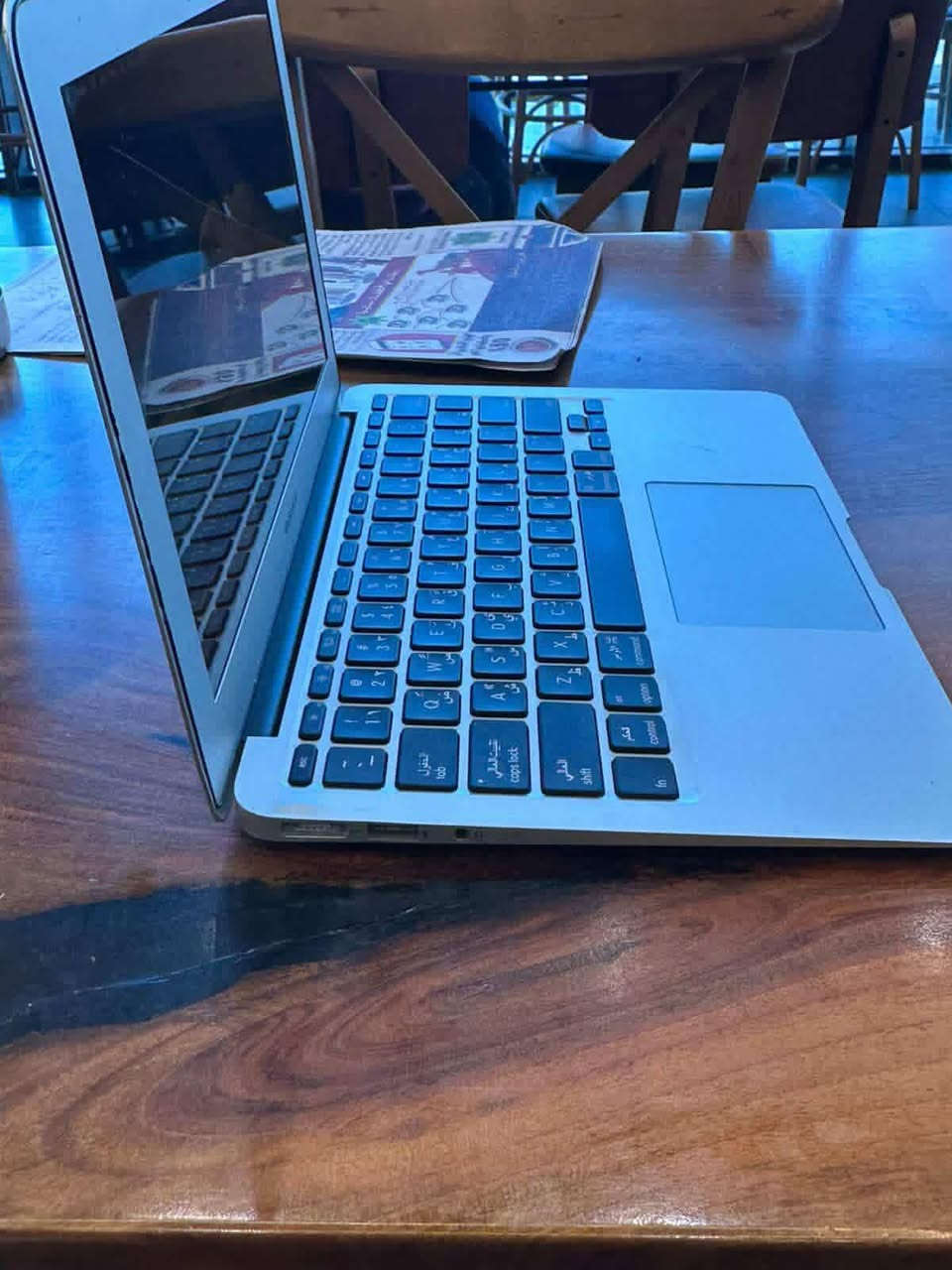 MacBook Air 11" – الأناقة والأداء في.      جهاز واحد! 🚀
جهاز مثالي للتنقل والدراسة والأعمال اليومية، بجودة أبل الموثوقة من 
المواصفات:
 المعالج: Intel Core i5
 الذاكرة: 4GB RAM
 التخزين: 64GB SSD
 الشاشة: 11.6 إنش
💰 السعر:   165بي مجال. 
✨ جهاز مفحوص ومضمون.


**إذا كنت صاحب هذا الإعلان وتريد حذفه لأي سبب، رجاءا أرسل رسالة إلى الدعم الفني**