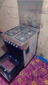 طباخ البيع اخو جديد مناسب وعندي مبرده وياه حديد يراني دبل واتر بم مناس...