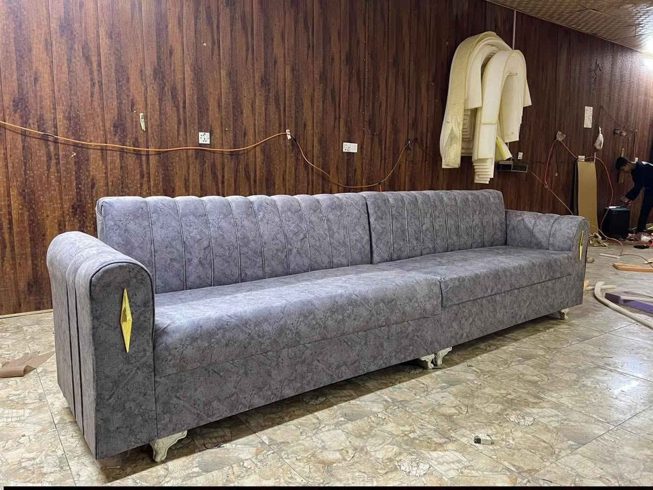 سعر المتر فقط 40 الف عرض فتره سبوع
​🌙 إعلان عيد الفطر المبارك - معمل ومعرض الأمير
​العنوان: عيدكم أفخم وأجمل مع معمل ومعرض الأمير للتخم والديوان!
​لأننا نعلم أن "قعدة العيد" لا تكتمل إلا بالراحة والفخامة، يسر معمل ومعرض الأمير أن يعلن عن توفر أحدث موديلات التخم والديوان العربي والتركي بأرقى التصاميم وأجود الخامات.
​✨ لماذا تختار معمل الأمير؟
​تفصيل حسب الطلب: نجسد أفكاركم واقعاً بأعلى دقة.
​خامات أصلية: أقمشة فاخرة، هياكل خشبية متينة، وإسفنج بضمان.
​لمسات عصرية: تصاميم تجمع بين الكلاسيكية والحداثة.
​🎁 اغتنم الفرصة الآن وجدد ديوانك قبل حلول العيد!
​📍 العنوان: ذي قار - سوق الشيوخ - طريق الكرمة.
📞 للحجز والاستفسار (واتساب / اتصال): ***********
