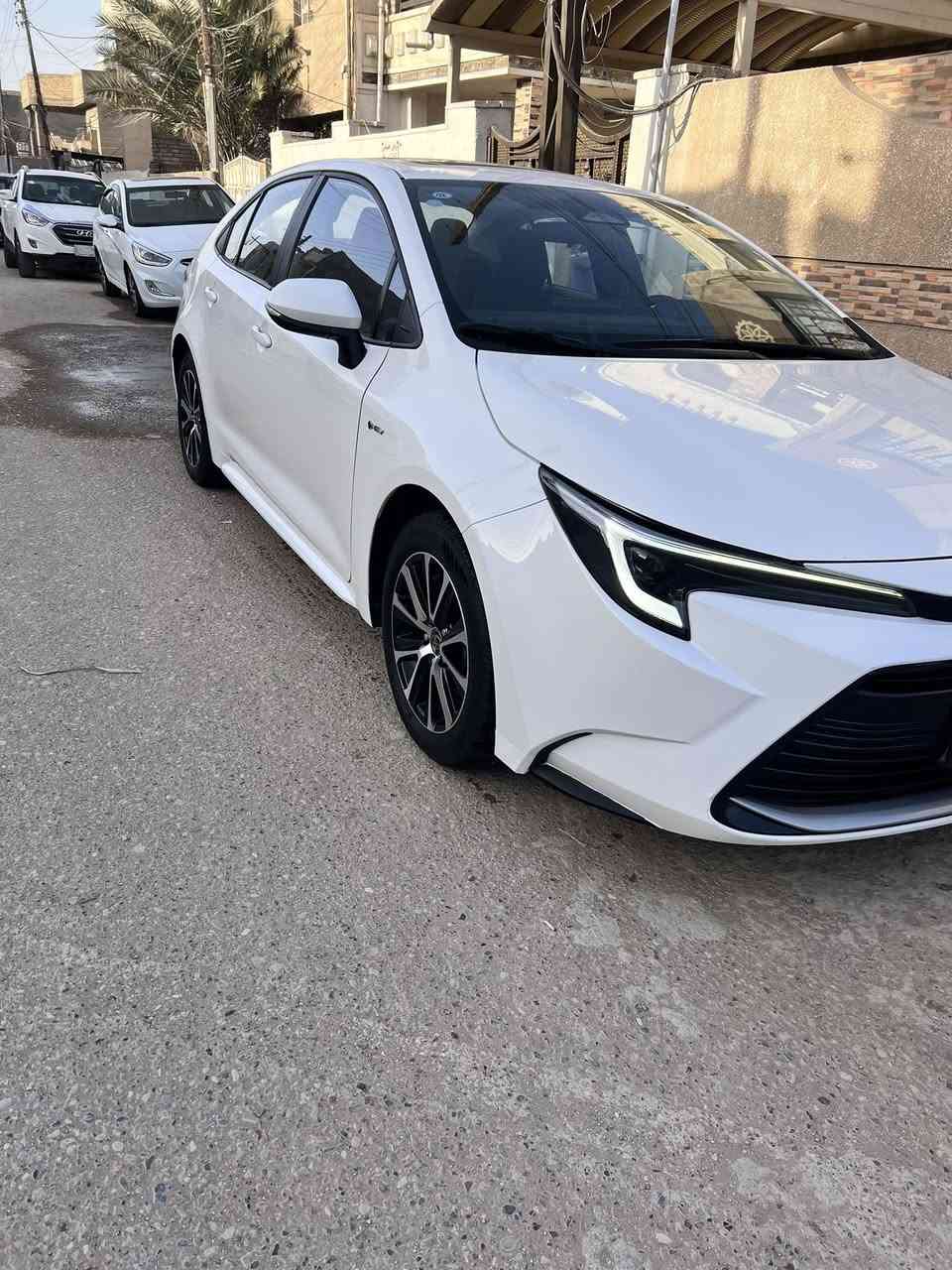 تويوتا كورلا هايبرد 2025 فول مواصفات شكل الأمريكي ماشيه 3 الف بعدها زیرو
Toyot Corolla Hybrid 2025 زیر
2025 :الموديل .
. المحرك: 1.8 هايبرد و بانزين
. اللوحات بغداد مرقم جاهز ب اسمي السنوي
فول المواصفات:
. بصمة تشغيل وأبواب
فتحة سقف
Apple CarPlay شاشة أصلية . داشبورد دیجتل مع تبريد شاشة
. تبريد قطعتين
ویل کاب لد امامي خلفي زنون بلادي ثلاث انضمه قياده المكان بغداد الدوره السعر 153 وبيها مجال بيع او مراوس
***********
