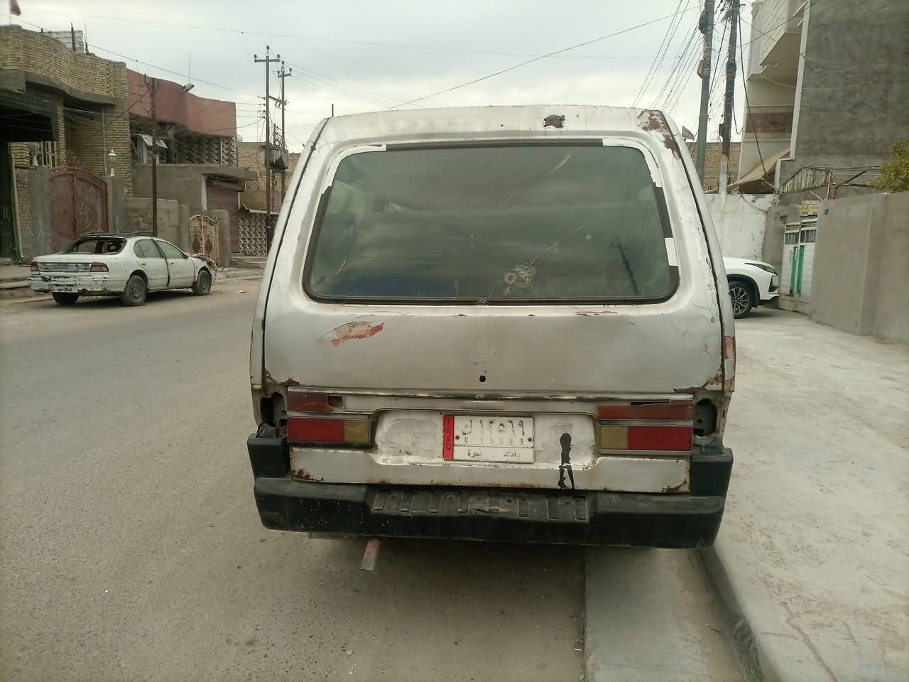 السلام عليكم كيا بستا موديل 93 رقم بغداد الماني تحويل ثاني يوم مكينه كير اكسن مكفوله  سياره خير من الله العنوان بغداد النهروان السعر 15بيه مجال الطيبين رقم الهاتف ***********
