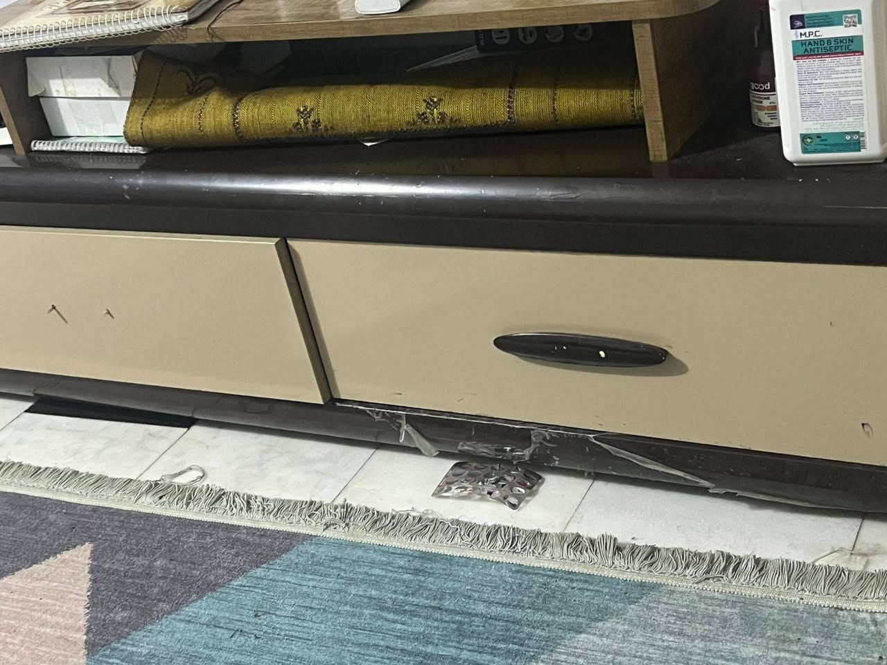 غرفة تركيه للبيع نهايتها 500 نظيفه وضخمه


**إذا كنت صاحب هذا الإعلان وتريد حذفه لأي سبب، رجاءا أرسل رسالة إلى الدعم الفني**