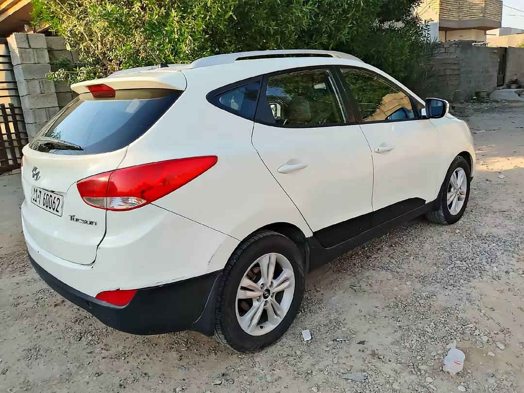 السلام عليكم للبيع هونداي توسان
2011خليجي محرك 2000دوش العنوان بغداد 
رقم التلفون *********** واتساب
