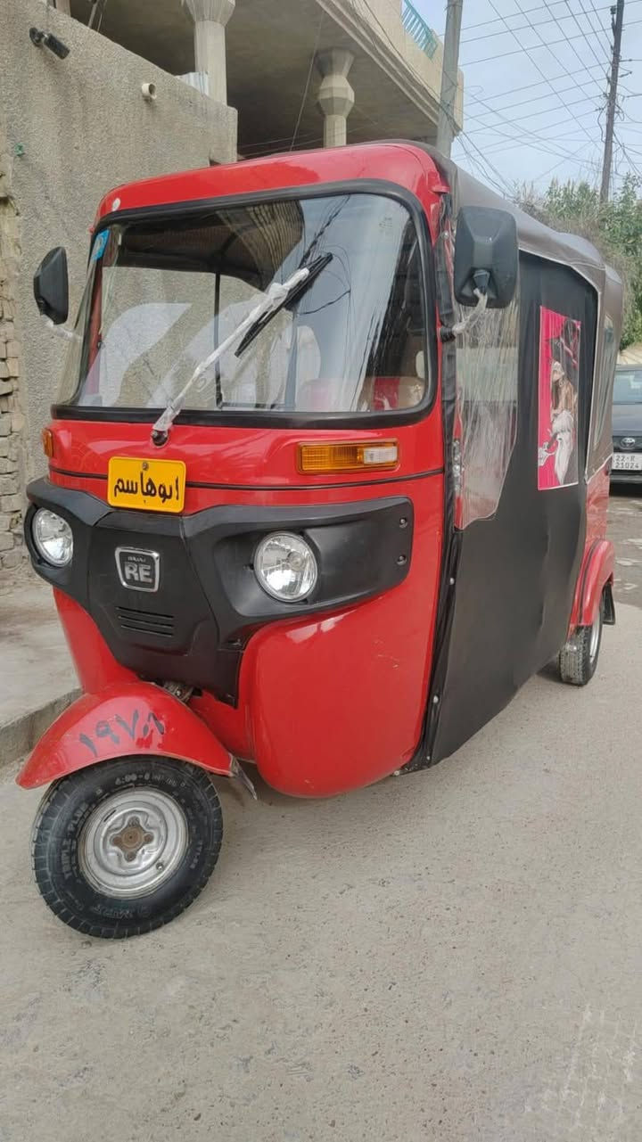 السلام عليكم شباب تكتك للبيع مديل ٢٢ شهر ١١ مرقم مكفوله من كلشي  كشر بي شخوط بسيطه ورصعه وحده مكينه مكفوله دوسات نضيفه مامعمره تجي تكلب وتأخذ مكان بغداد الدوره واتساب ***********
