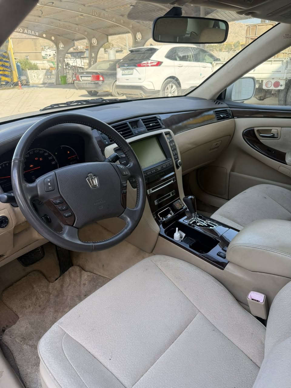 شاهینە موس📦
٢٠٠٧
ناو زەرد
ساج مەلەکی
١٨٢
ویل نەوتی
تازە داخڵە
٣ دوگمەیە
بۆیاخی نیە
دوکەلی نیە
شوێن: دەربەندیخان
***********
