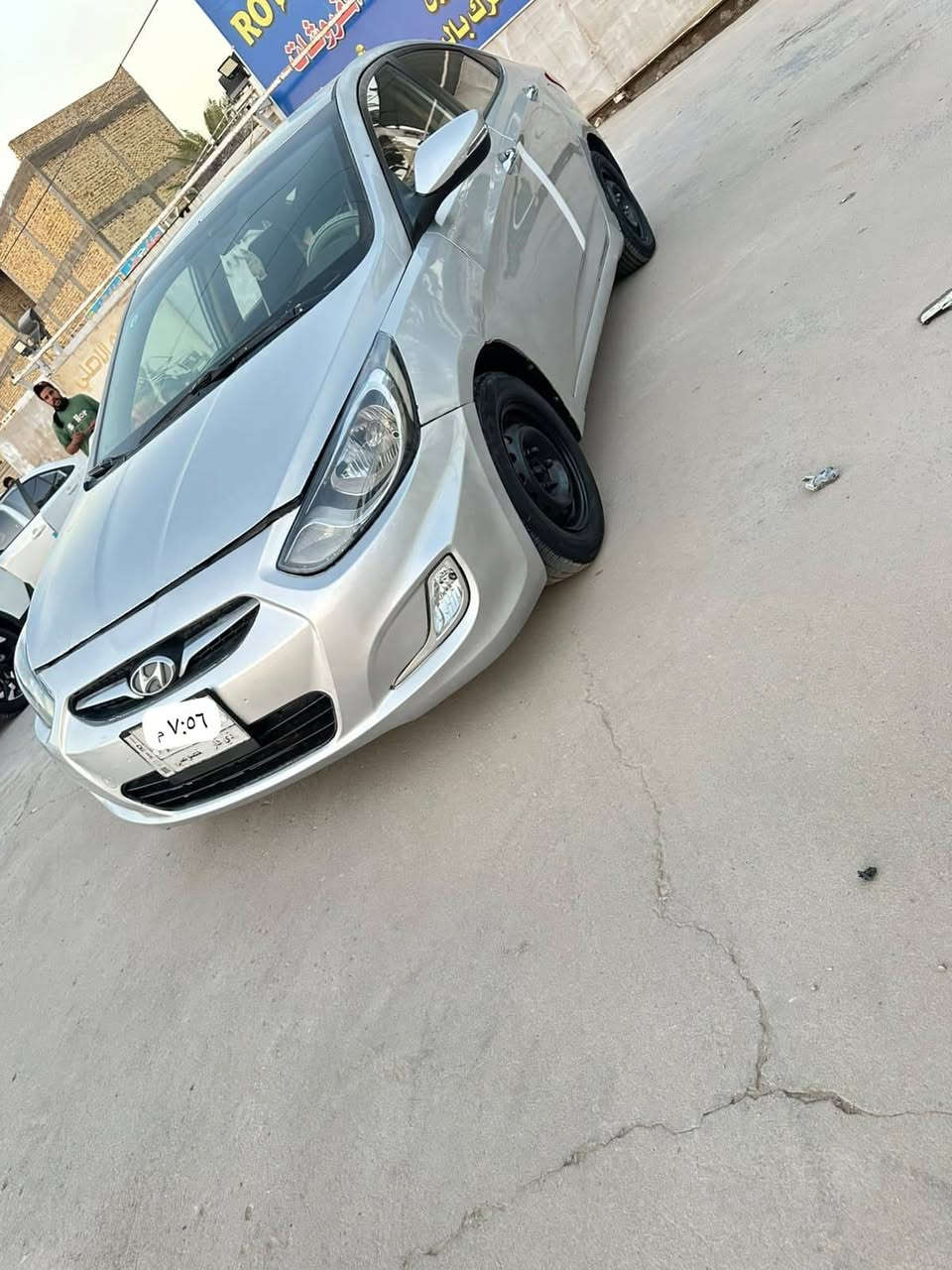 اكسنت خليجي موديل ٢٠١٤ رقم ذيقار بأسمي تحويل مباشر  مكينه ١٦٠٠ قطرتين دوش تبريد ثلج
____________ السعر ٦٩ جوه السوك متوازي ع بيع
شواصي تكم قماره حوض لغد كله كفاله فقط رش الخليج ٤ قطع  (كير مكينه مكفولات )
العنون الديوانيه مركز ***********
