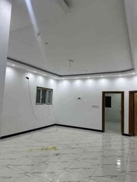 للايجــــــــــــار ✅ . .  شقه للايجار في الجنينه موقع ممتاز بناء حديث...