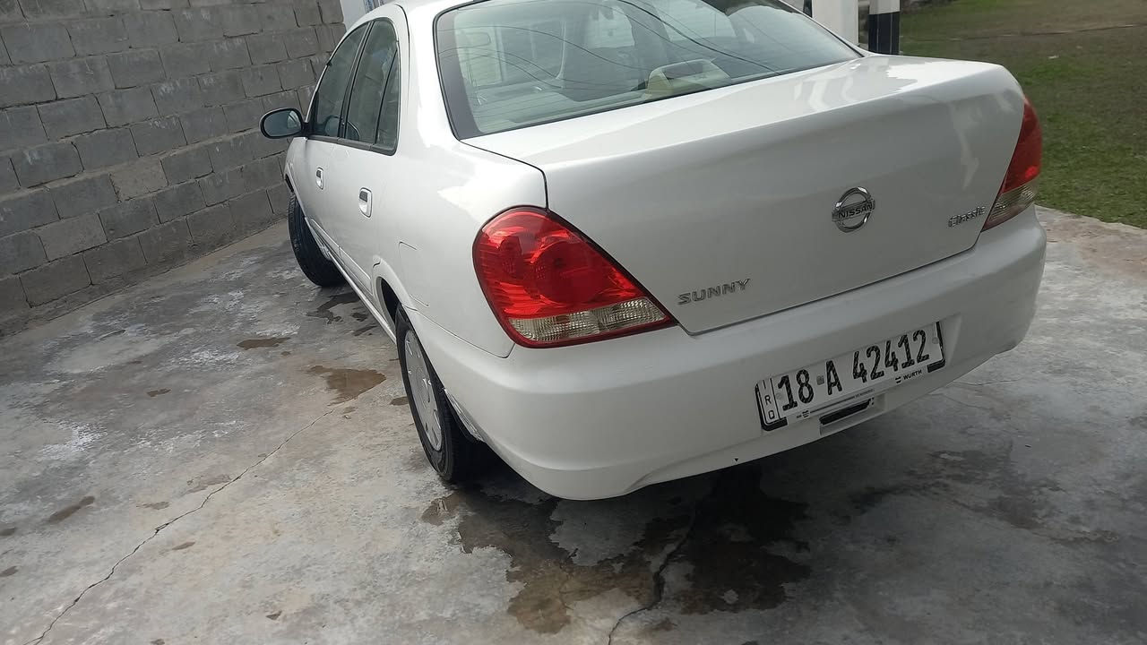 سلام عليكم 
سني ياباني
محرك اسود 
كير اوتماتيك
موديل ٢٠١٠
رقم بابل انكليزي 
سنويه ٢٠٣٩
هزه جديده
استلام شركه على ايد وحده محوله مره وحده
بيها بارد بسيط ورش كد شبرين بالبنيد اثر طخه بسيطه واضحه 
 والباقي شركه
المكان بين بابل وبغداد(جبله)
*********** واتساب واتصال
