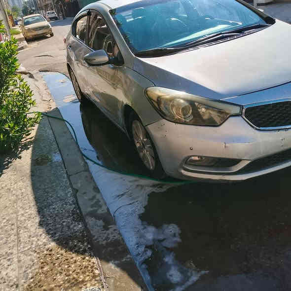 كيه سيراتو 2013 وارد كوري شكل 14 سياره بيها مكانات صبغ ابيع احزام فول واحد على واحد بصمه ابواب بصمه تشغيل حساسات امامي خلفي فتحه كامره خلفيه كشنات تدفئه جلد شاشه جبيره مكينه 1600 جي دي اي مري شفط اشاير مري سياره مابيها نقص مكينه كير تبريد صدر كله جديد تخم تاير نضيف ويل كب رقم بغداد دولي بسمي تحويل ثاني يوم السعر 93 وبيها شي بصيط مكان السياره بغداد حي الجهاد الاتصال *********** بغداد
