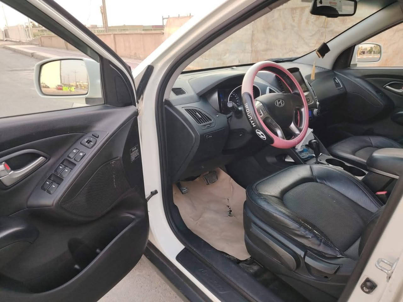 السلام عليكم شباب سياره هونداى توسان 2010 ادوات ادوات ادوات مكينه مسكر كاز كاز  ربعه بستم  أرقام سنويه انكليزي،سيارة جديده جاهزه تخم تاير تبريد ثلج برغي مااذب عليها  مكفوله كفاله معدا الكصه  السعر 75 
العنوان بابل الهاشميه الخاص مفتوح


**إذا كنت صاحب هذا الإعلان وتريد حذفه لأي سبب، رجاءا أرسل رسالة إلى الدعم الفني**