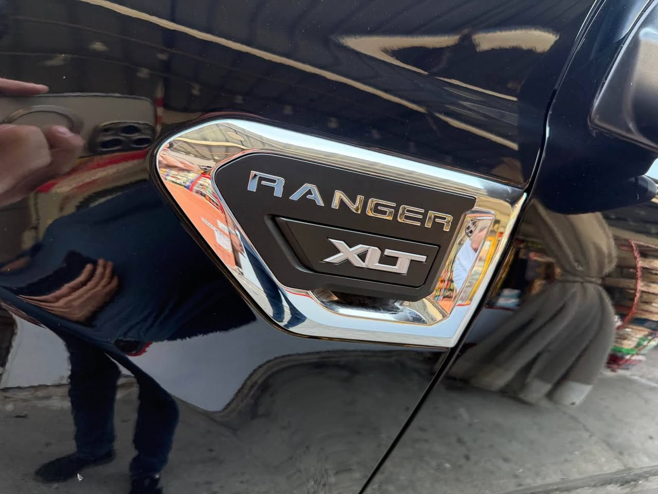 FORD RANGER 2023 Black XL/XLT/LARIAT 
فورد ره نجه ر ٢٠٢٣ فول بوندو جاملخى بوياخه بى نا وكرتن 33000kmروشتوه يه ك ده سته هه مو كيانى به شه رت  بونيدو جاملخى بو ياغه بى ناوكرتن و شانصى 
1FTER4FH6PLE31466/
*********** سعرى228 السليمانية, العراق
