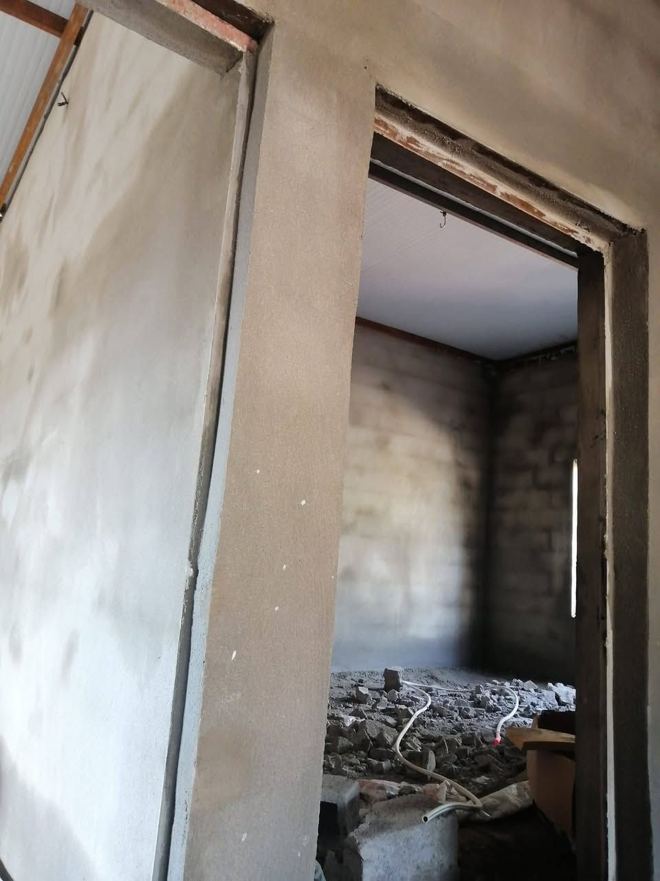 السلام عليكم
اخوان اليحتاج لباخ سمنت  
او.لبخ ابيوت  هذا رقمي/***********  
السعر المتر 3 الاف
في جميع
احياء 

متفرغ حالين
