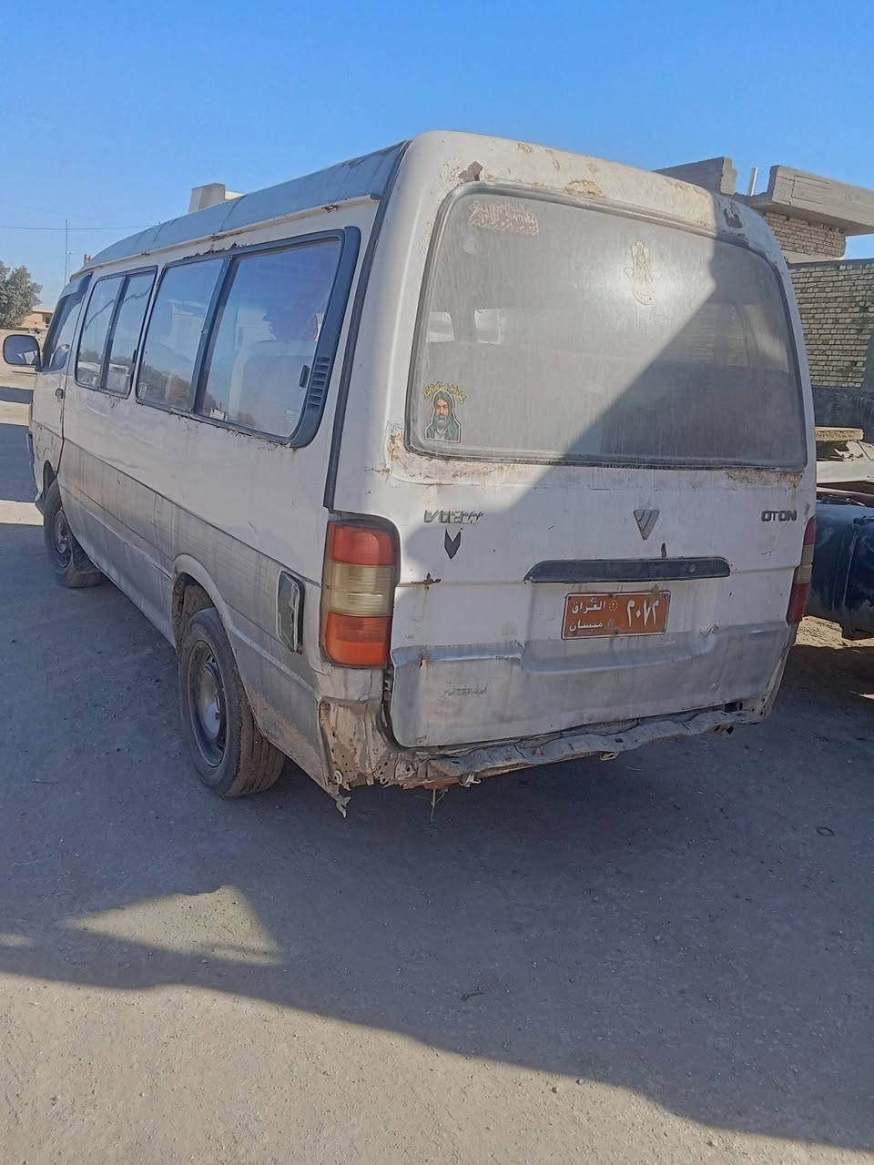 السلام عليكم فتون للبيع 2009سنويه ضايعه رقم صدامي مكينه فتون اوكير اوتماتيك خير من الله حداديه نص عمر غرفته حلوه ابيع كوم حديد هل موجود السعر 17اوبيه مجال  بسيط ناصريه المركز 
الموبايل ***********ما متواجد ع الفيس بيه واتساب
