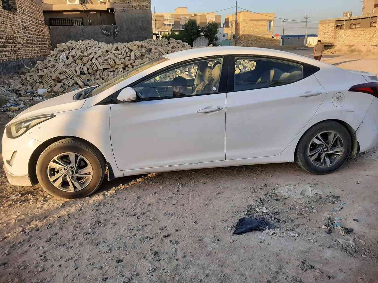 سلام عليكم 
النترا 2016 خليجي رقم نجف المكينة 1600 السيارة جاهزة مابيها كل نقص شغل واطلع بيها وين ماتريد، الصور يمك والسونار يمك، السعر 105 وبيها مجال بصيط الشراي يتصل وبي خير ويدلل *********** السيارة بسمنه
مكاني النجف /حيدرية خان النص
