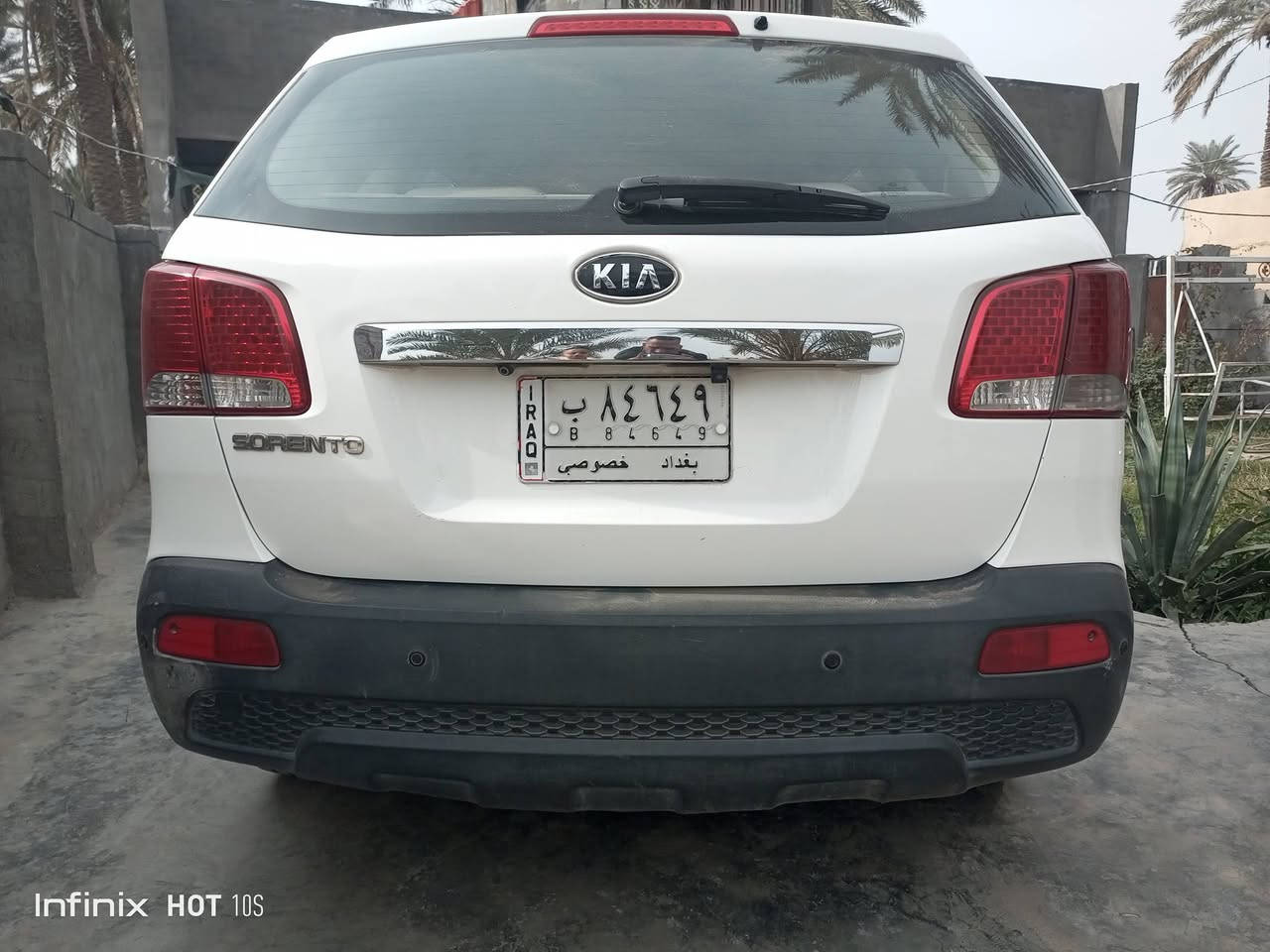 السلام عليكم.....
سورنتو2011
خليجيه،،،وضع شركه
كير،شركه
محرك شركه
تخم تاير جديد 
تبريد قطعتين جدا ممتازه 
شاشه وكامره 
حساسات أمامية 

حساسات خلفيه 
ويل كب شركه 
حداديه اماميه خلفيه جدا ممتازه 
7,راكب 
السياره جديده جدآ 
وجاهز ع اخر حبايه

اليوسفيه ناحيه الرشيد الشارع العام ***********
***********
