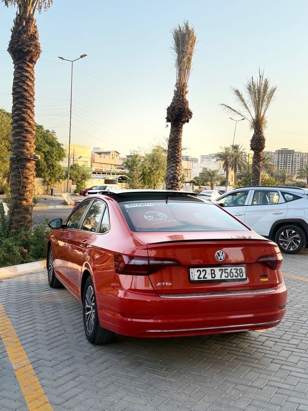 نوع. السياره/جيتا 
موديل /2019
محرك/4سلندر 
فول مواصفات 
وارد. أمريكي  حادث بابين. فقط
سعر 148 ورقه وبيها مجال