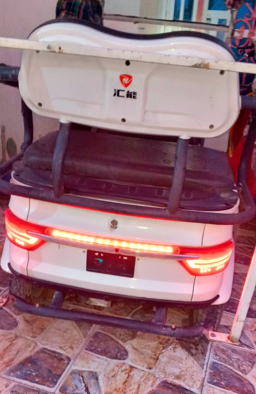 دراجة شحن نضيفه الحجم الكبير قمارة تفصال السعر 800 وبيها مجال 👇👇
العنوان بابل الحمزة الغربي ‏‪***********‬‏  واتساب موجود
