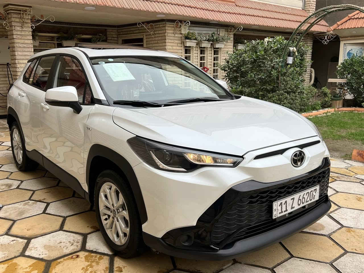 السلام عليكم …
تيوتا فروت لاندر هايبرد HEV 
موديل 2025 
ماشية :6 الاف 
مواصفات معروفه : فتحة ، رادارات، تحديد مسار، قيادة ذاتيه، بصمة تشغيل ودخول، اشاير بالمري ، داخل جلد احمر ، كاربلاي بلوتوث، شاحن وايرليس،كيجات ديجتال،، وباقي مواصفات المعروفه ……
السيارة بعدها جديدة لووك مكفوله كفالة عامة بيها سونار من جانت زيرو وسونار من ماشية ٦ الاف ( سبير وعده وجك بعدهن منازلات، بصمات ثنين ،) 
هزة وترقيم جديد 

عنوان السياره : بغداد معارض النهضة / معرض دمشق 

اتصال وبي وتساب: ***********
