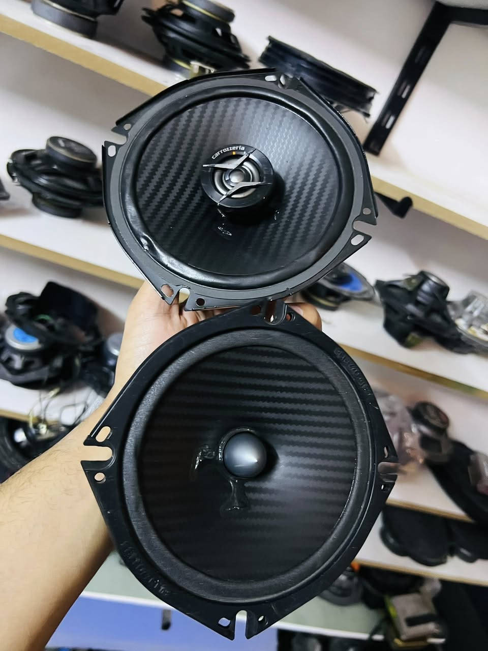 السلام عليكم شباب سماعات تفصيخ اصلي احجام مختلفة بيضوي و دائري و تويتر
الاسعار تختلف من زوج الى اخر دزلي الصورة وتدلل 🌹


**إذا كنت صاحب هذا الإعلان وتريد حذفه لأي سبب، رجاءا أرسل رسالة إلى الدعم الفني**