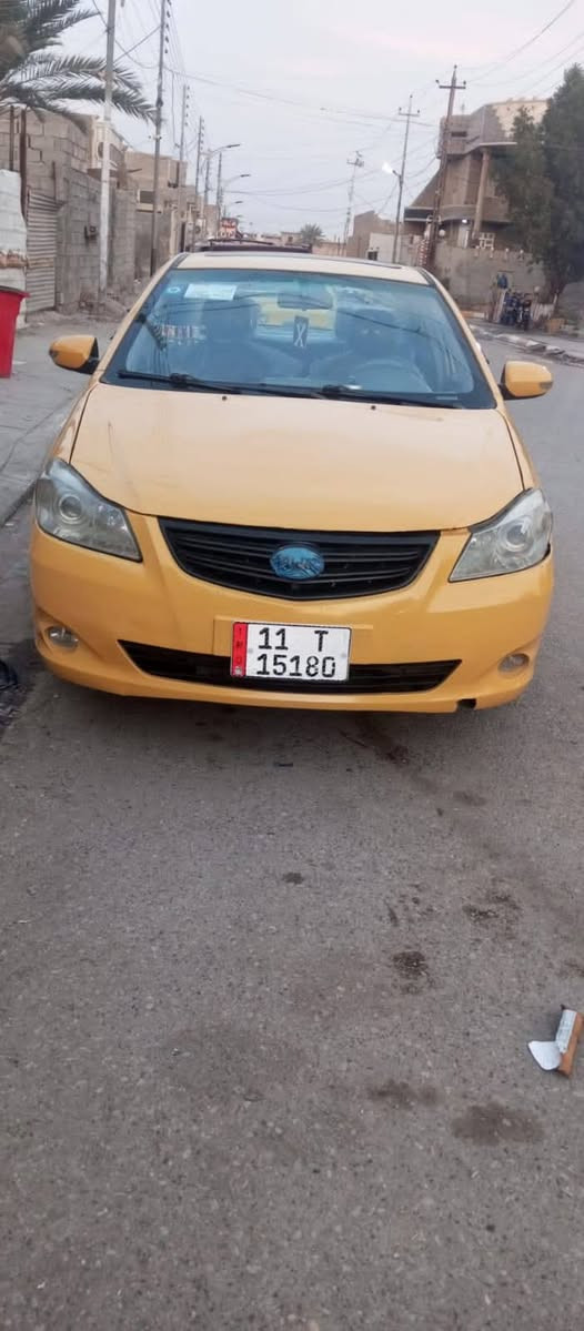 السلام عليكم بي وايدي  G3 2014 بصمه محركه لا تنقيص ولا بخار كير اتو هزه جديده رقم بغداد انكليزي تحويل ثاني يوم سنويه لل 2028 مصفره هيئة و غرامات السيارة بيها بس طخه براس البنيد فقط السعر 50 الاستفسار الاتصال على الارقام
***********
***********
***********
